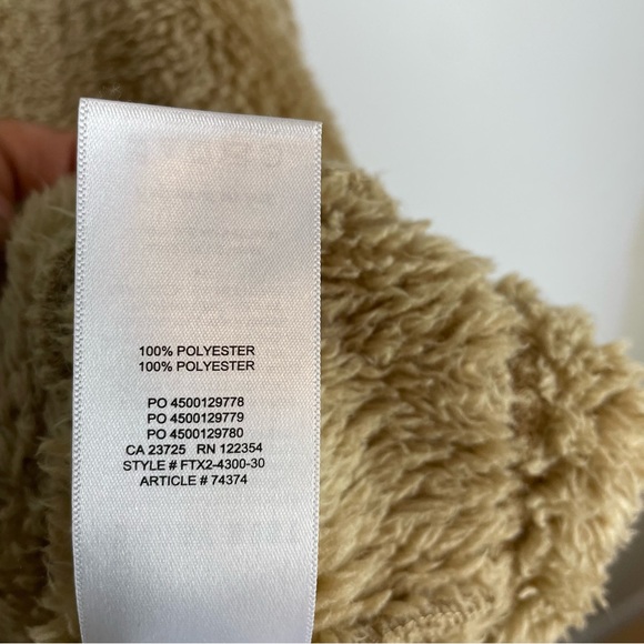 Aritzia Sunday Best Mockneck Fuzzy Zip Up Jacket Teddy Fleece Tan - Picture 11 of 11